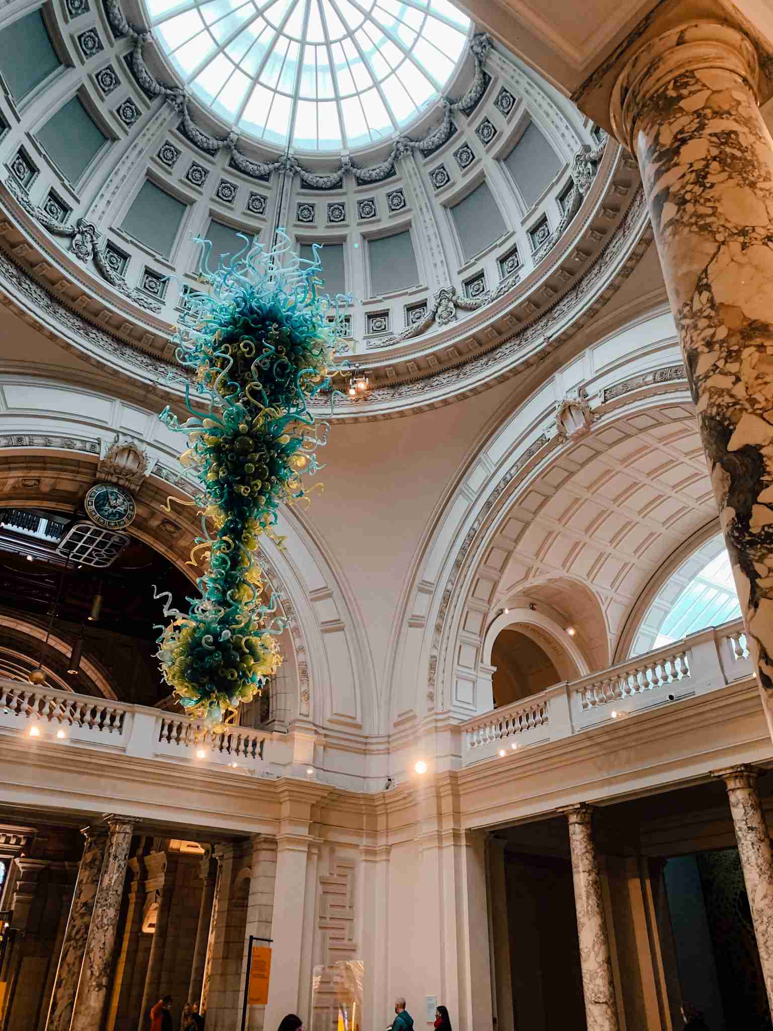 A peek inside the main atrium in the V&A museum, one of London's museums! 